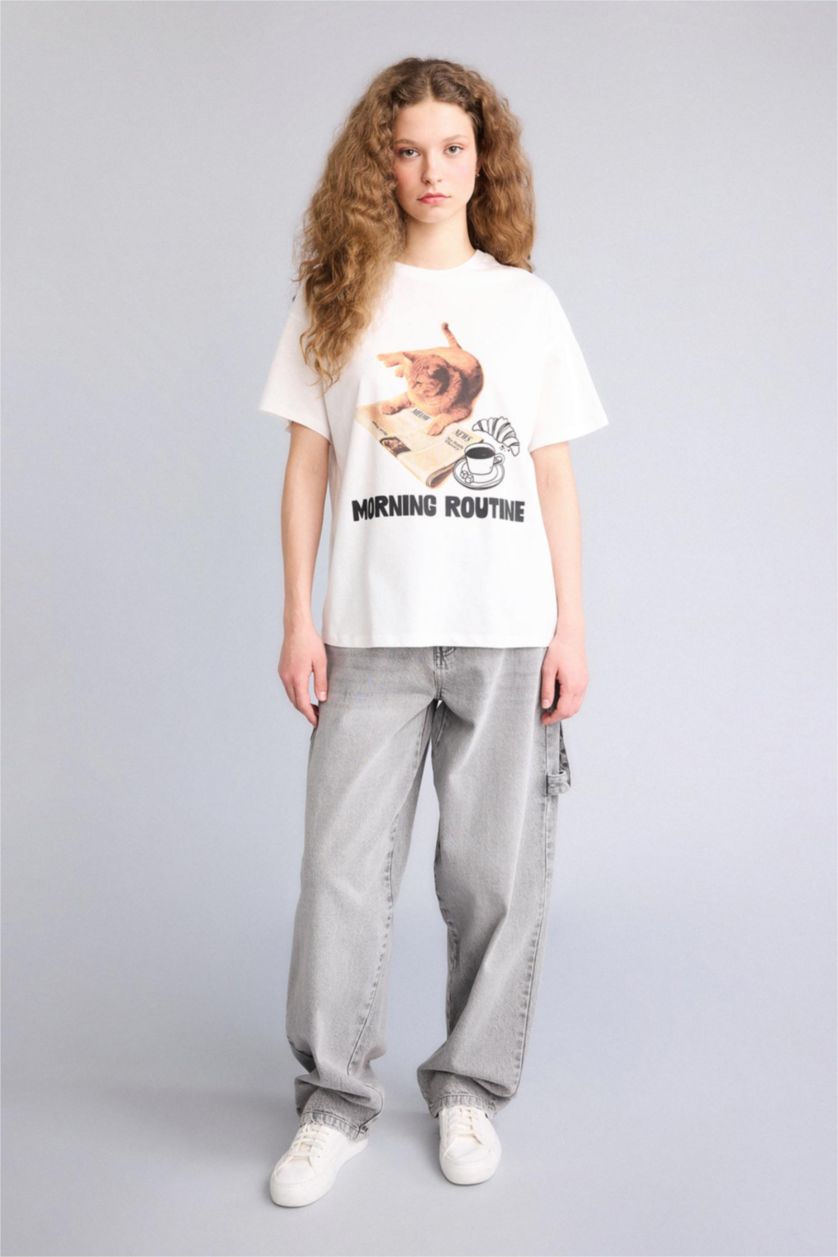 Kadın Kırık Beyaz Oversıze Baskılı Tişört
