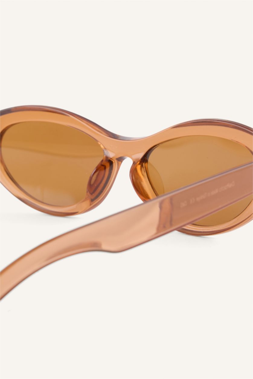 Kadın Kahve Kadın Güneş Gözlüğü