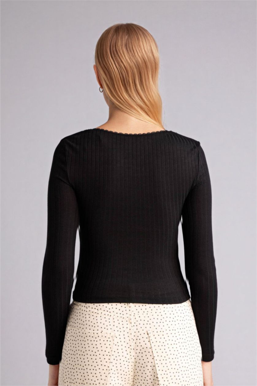 Әйелдерге қара Fitted U жағалы ұзын жеңді футболка