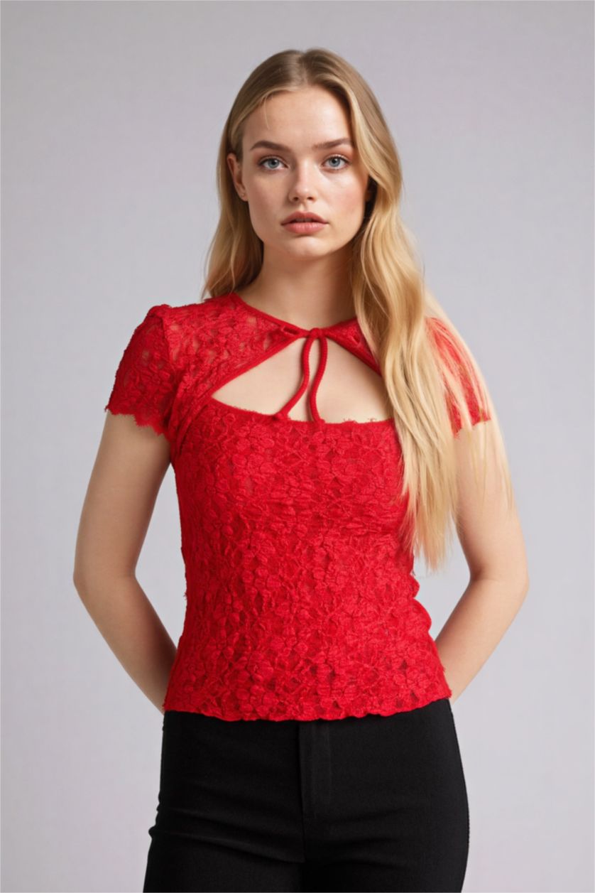 Woman Red بلوزة مفصل بالدانتيل مخصر