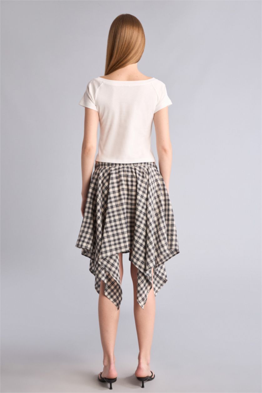 نساء أسود Asymmetric Midi