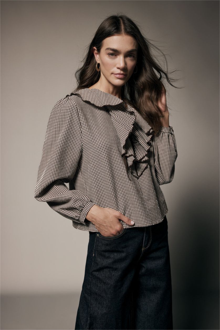 Woman Light Brown بلوزة كاروهات ردن طويل قصة عادية وياخة V