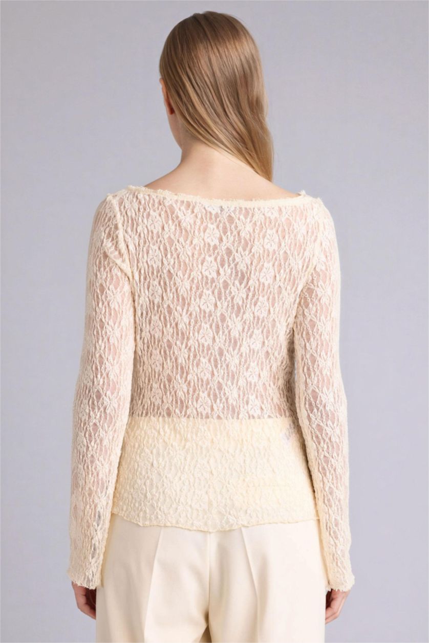 Kadın Ekru Fıtted Kayık Yaka Dantel Uzun Kollu Bluz