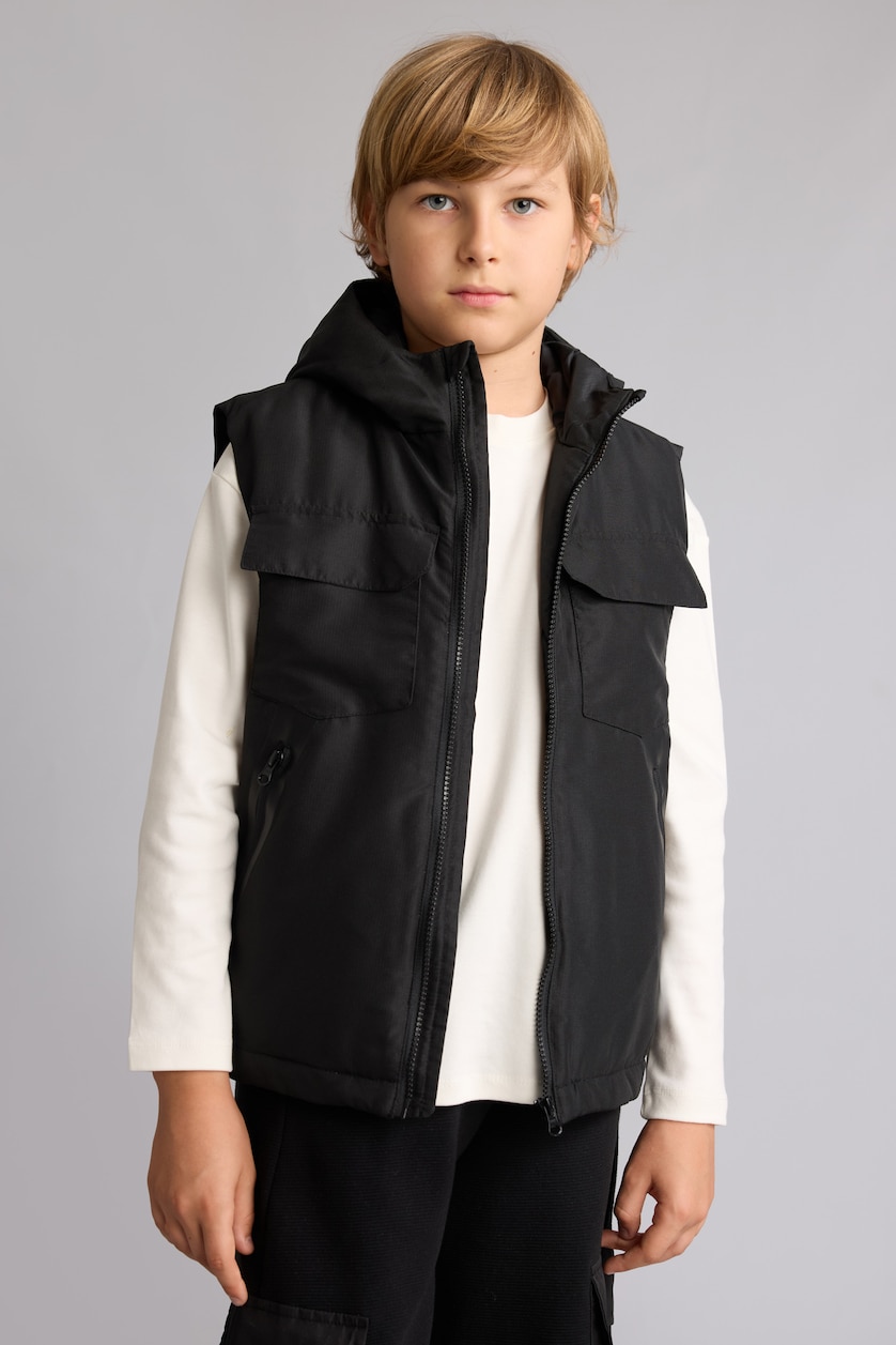 BOYS & TEENS Black Boy Black Hooded Zip-Up Vest