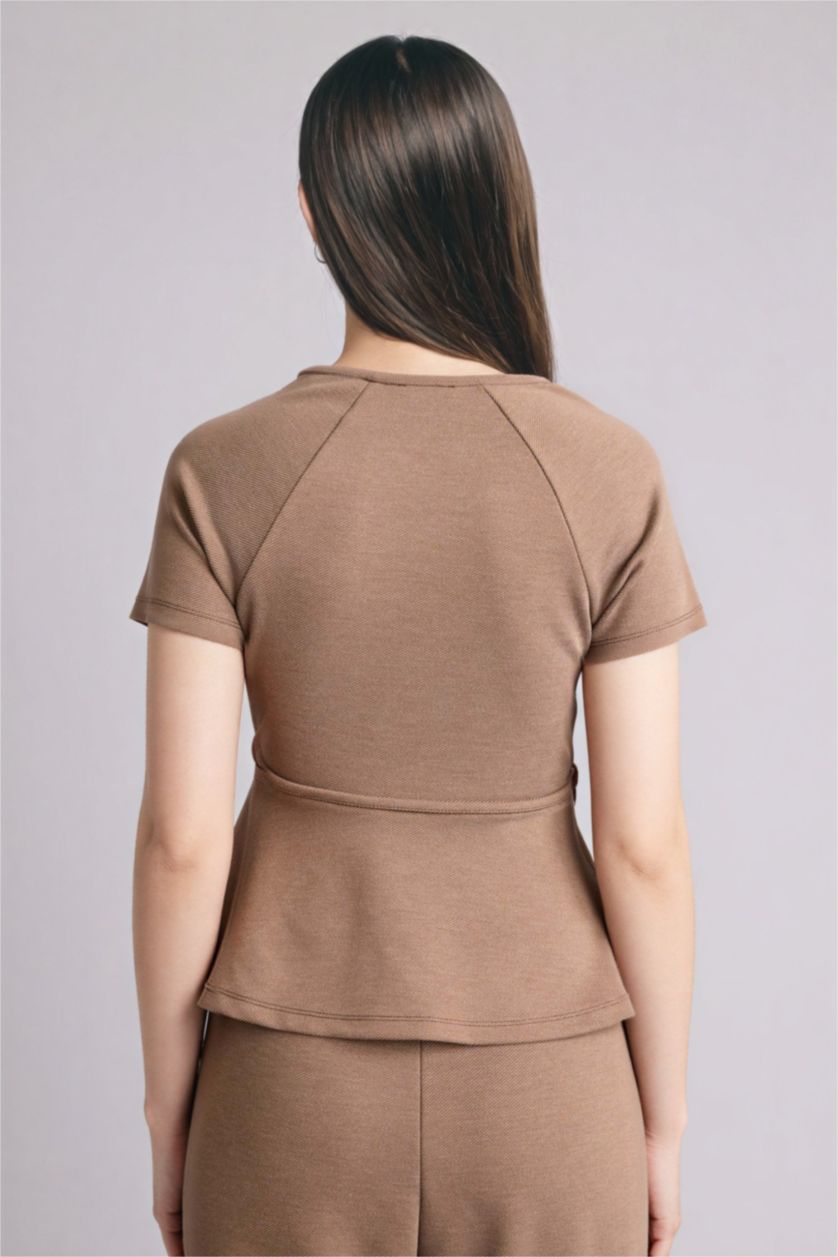 Woman Brown تيشيرت نص ردن سليم فيت وياخة مستديرة