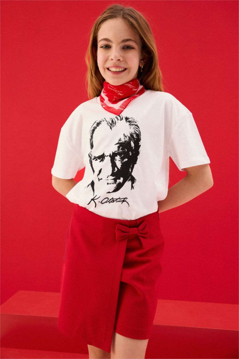 Kız Çocuk - Genç Kız Beyaz Atatürk Baskılı Tişört Kız Çocuk