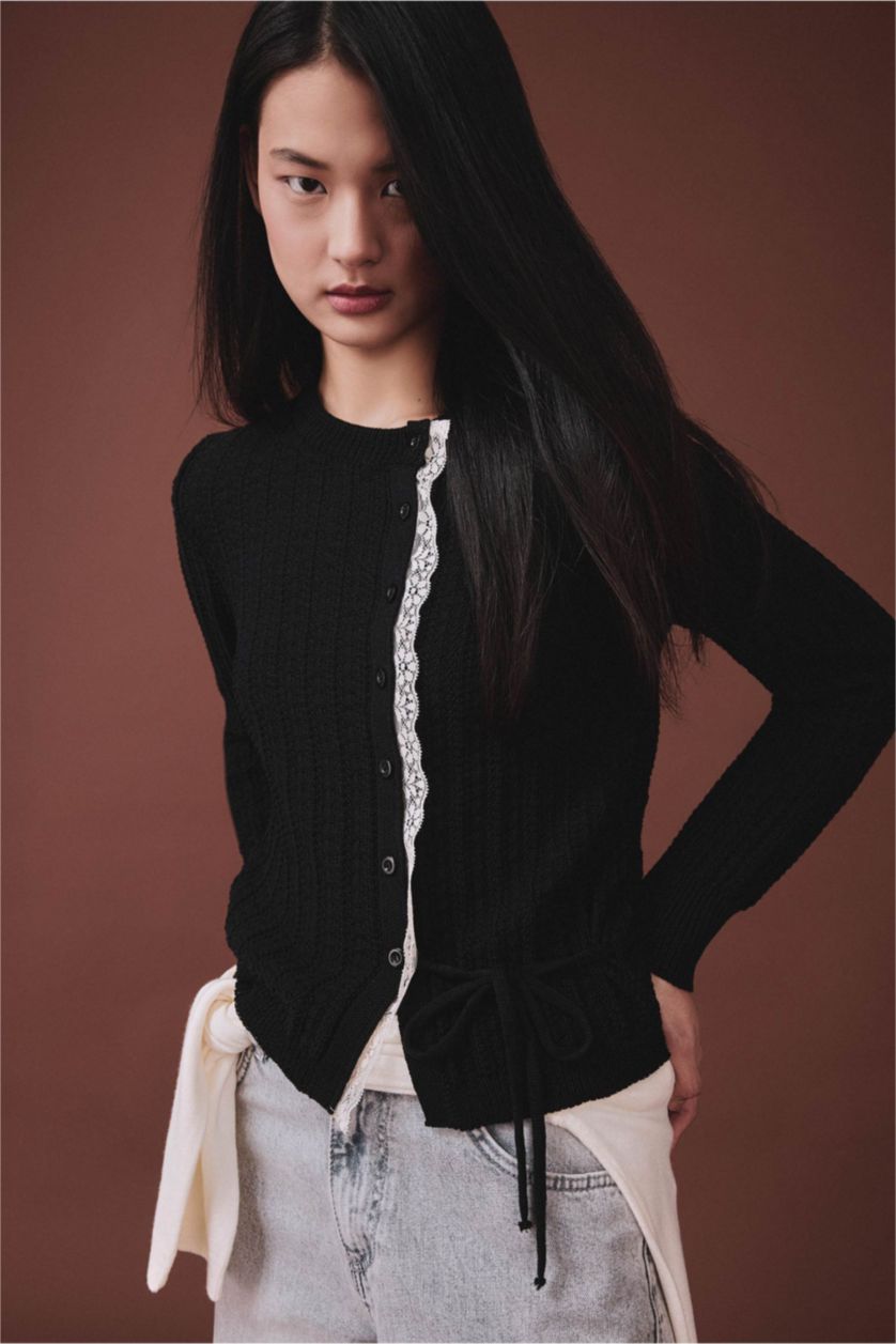 Kadın Siyah Dantel Detaylı Hırka