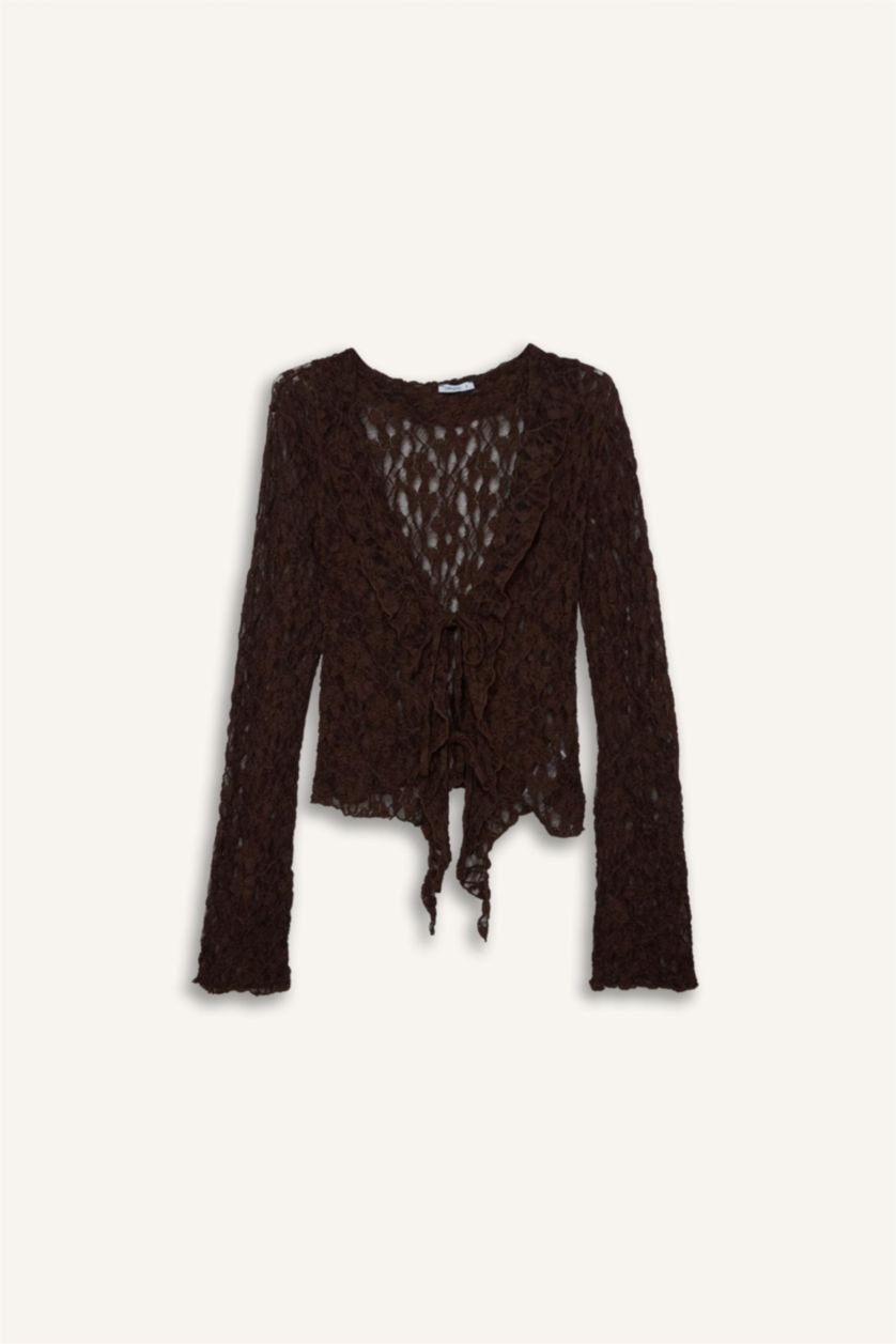 WOMAN Brown بلوزة كم طويل دانتيل سليم فيت بياقة V