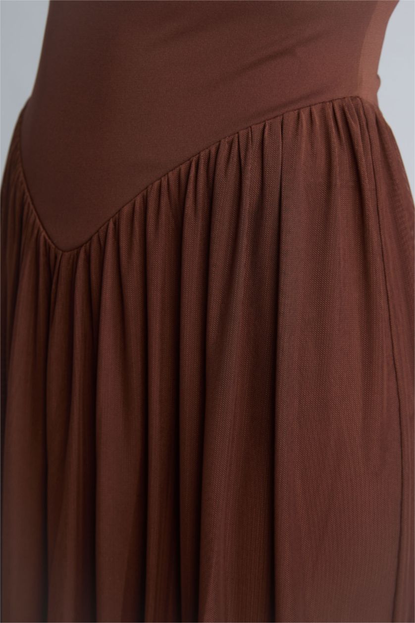 Женщины Коричневый Платье миди из тюля Balloon Fit без рукавов с U-образным вырезом