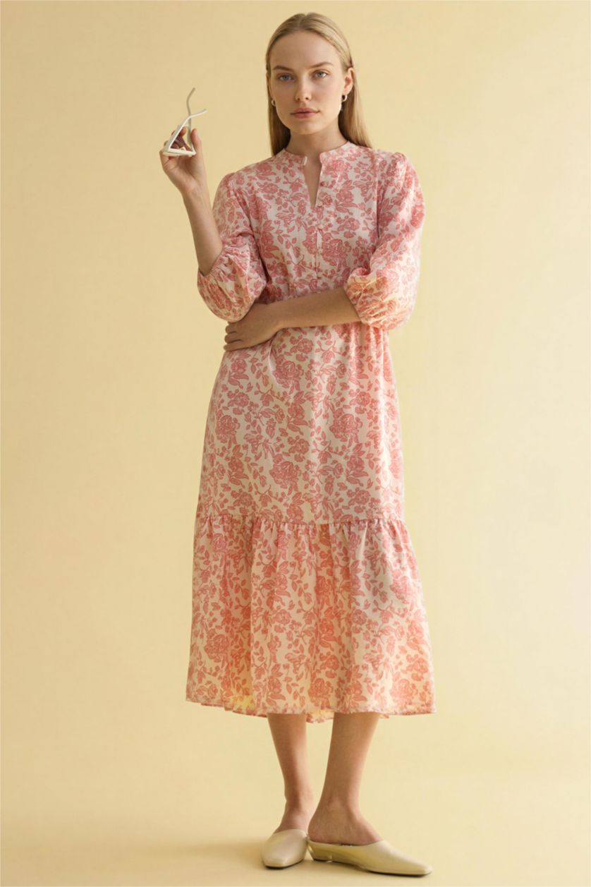 Kadın Gülkurusu A Kesim Kaçık Yaka Baskılı Yarım Kol Elbise