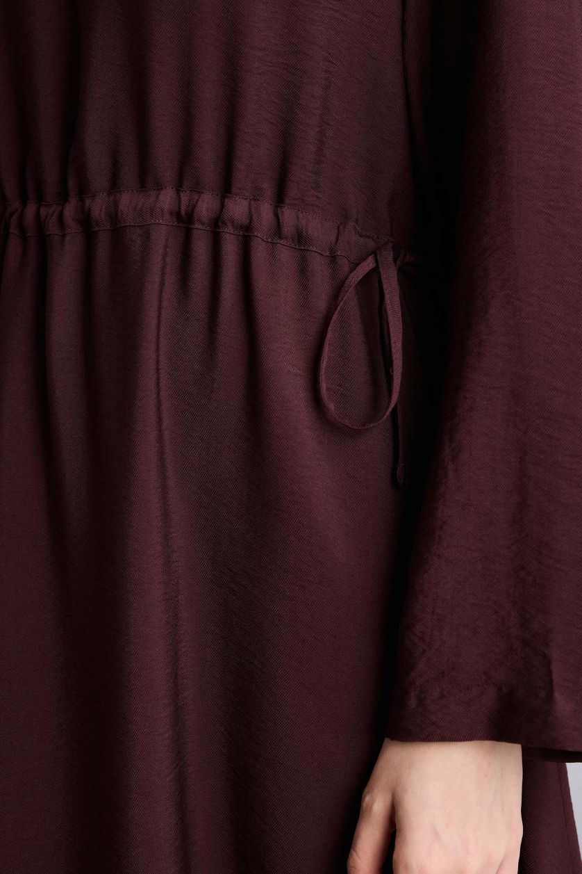 Woman Bordeaux Crew Neck Dress