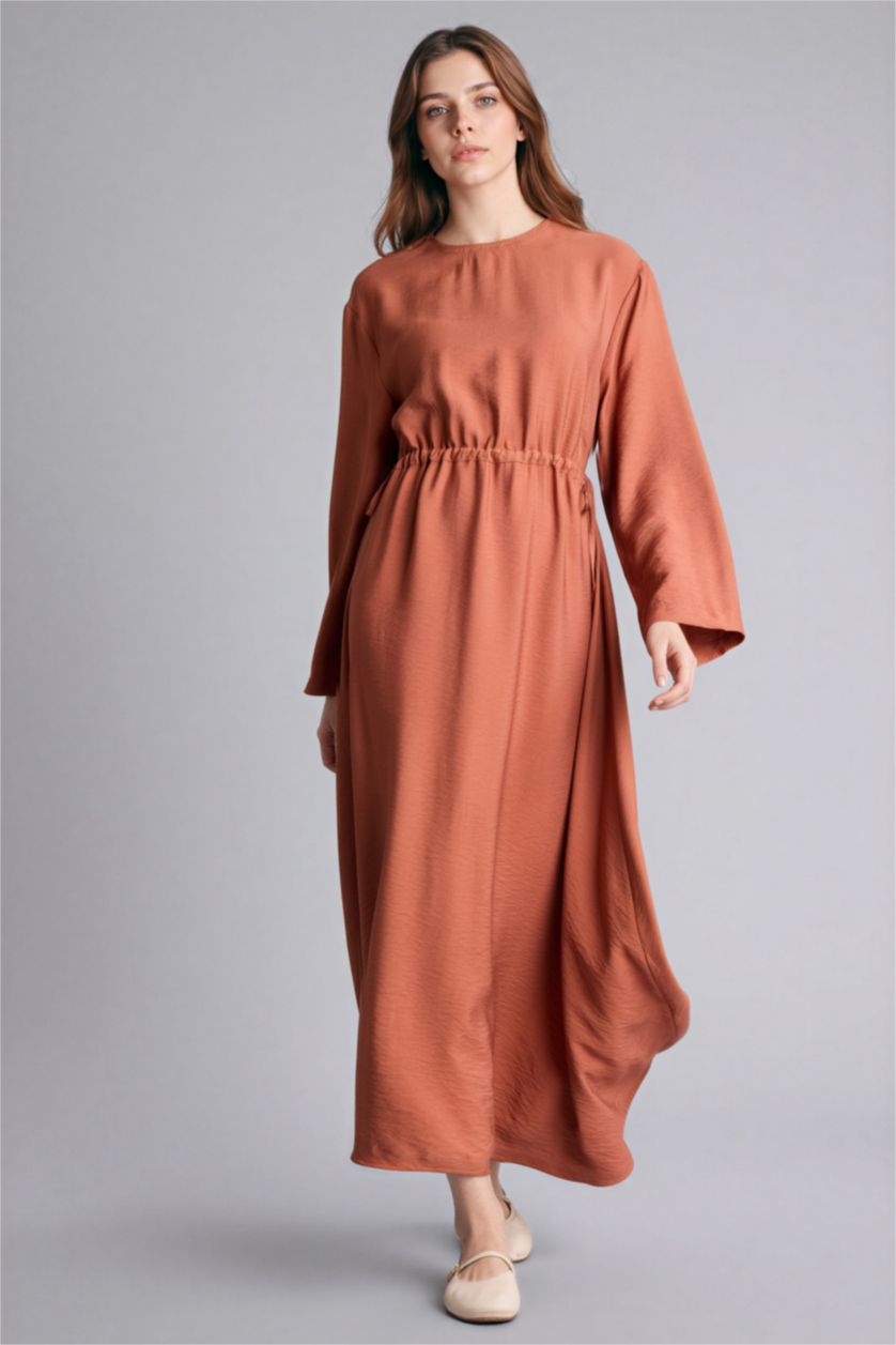 Woman Tile Crew Neck Dress