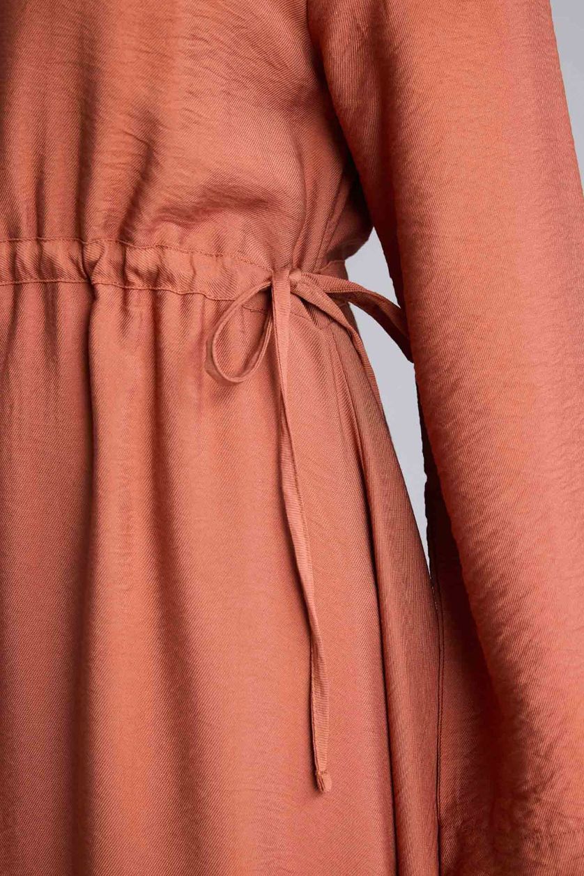 Woman Tile Crew Neck Dress