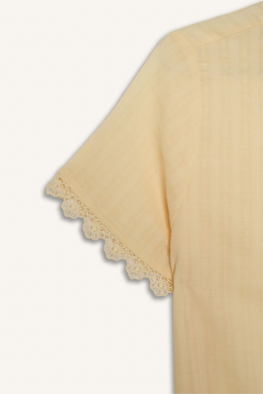 Kadın Açık Sarı Bebe Yaka Dokulu Gömlek