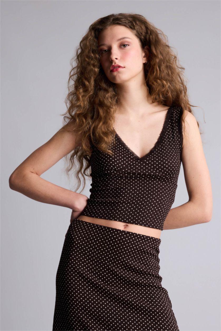 Woman Brown Slim Fit Polka Dot V-Neck Tank Top