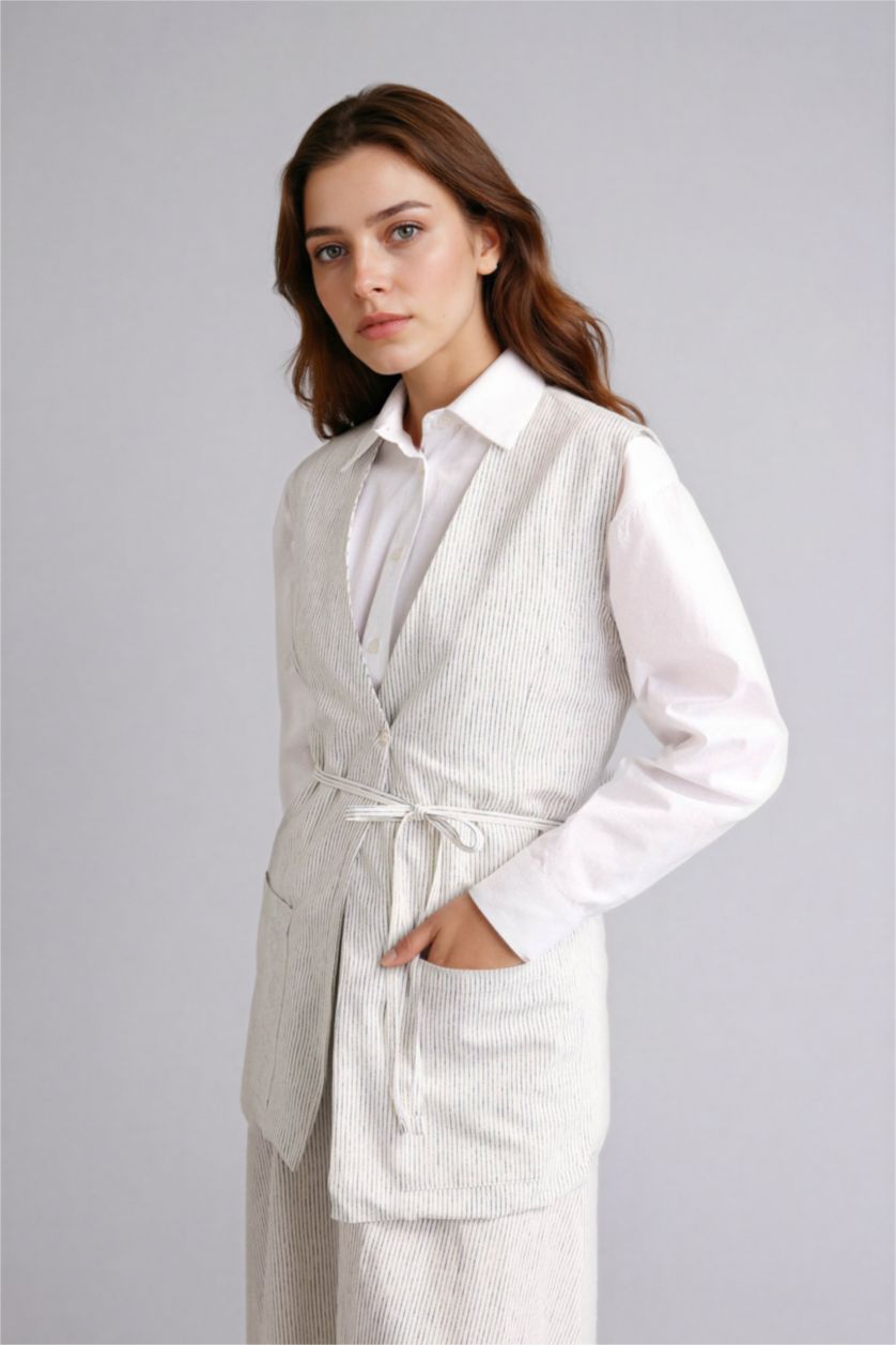 Woman Ecru Regular Fit V-Neck Striped Linen Blended Vest