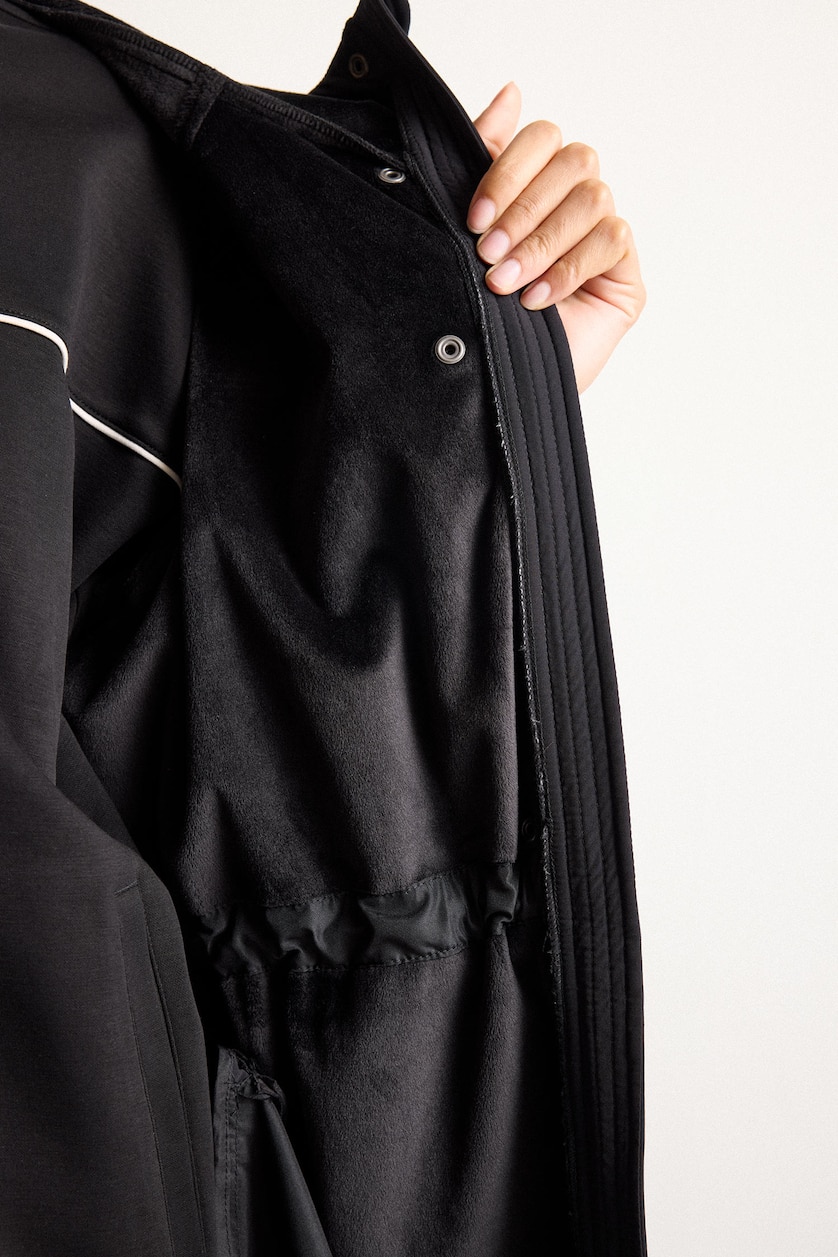WOMAN Black Regular Fit Hooded Lined Softshell Parka