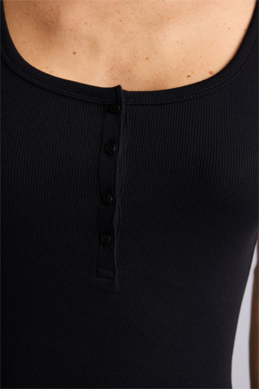 Женщины Черный Футболка кашкорсе Slim Fit в рубчик с воротником на пуговицах и коротким рукавом