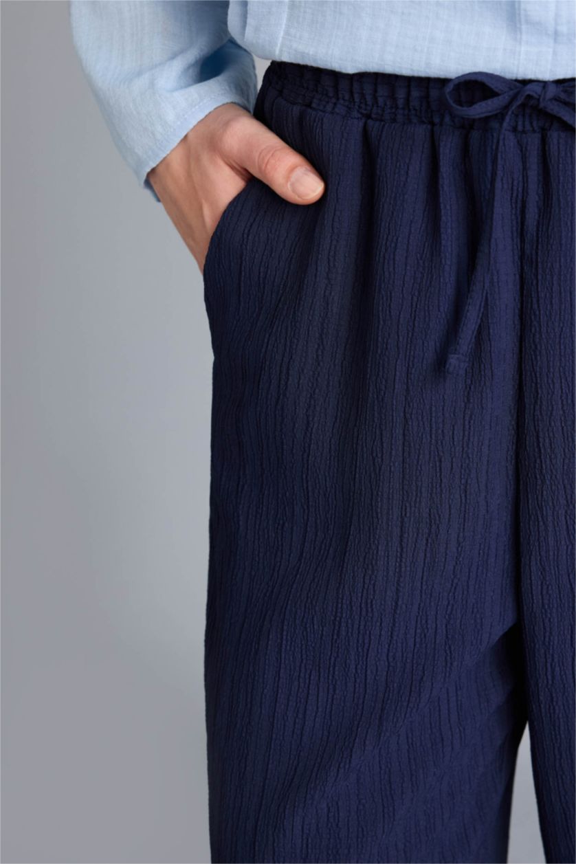 Kadın Lacivert Regular Fıt Gofre Dokulu Pantolon