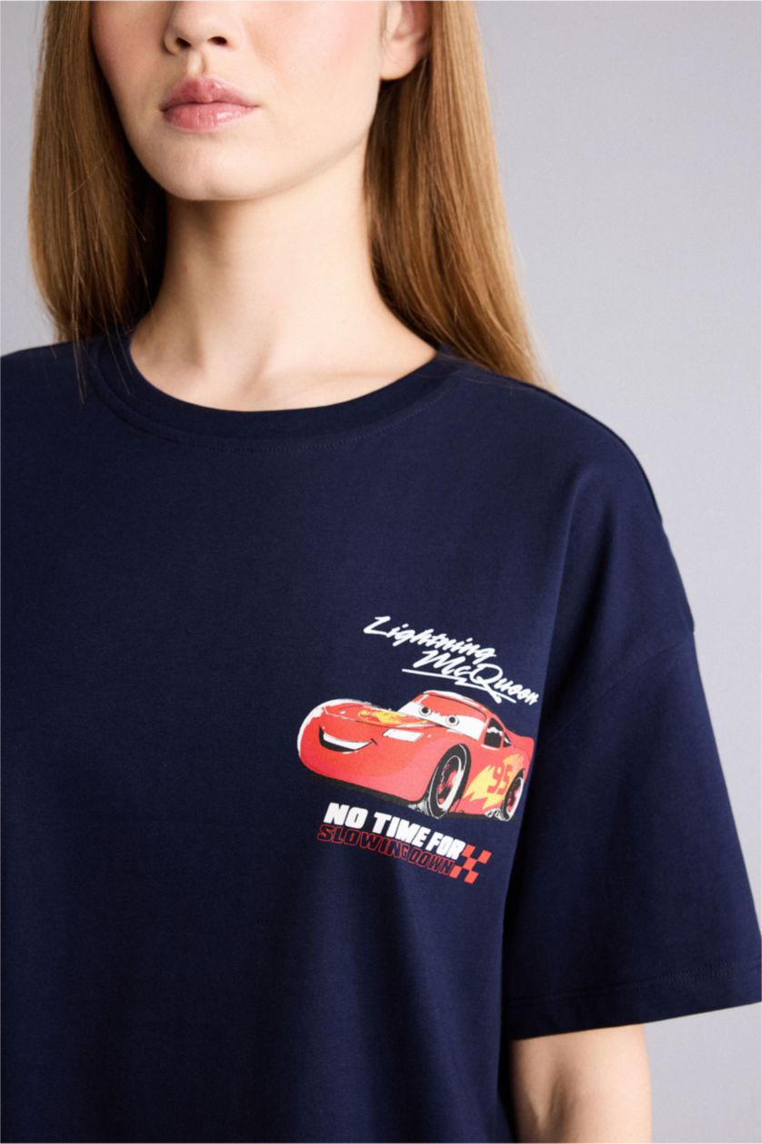 Kadın Lacivert Cars baskılı lacivert oversize kısa kollu tişört. 