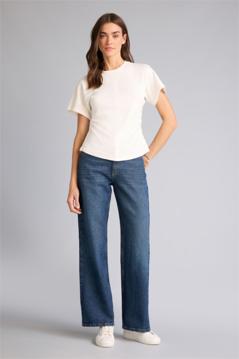 Kadın Ekru Regular Fıt Kısa Kollu Tişört