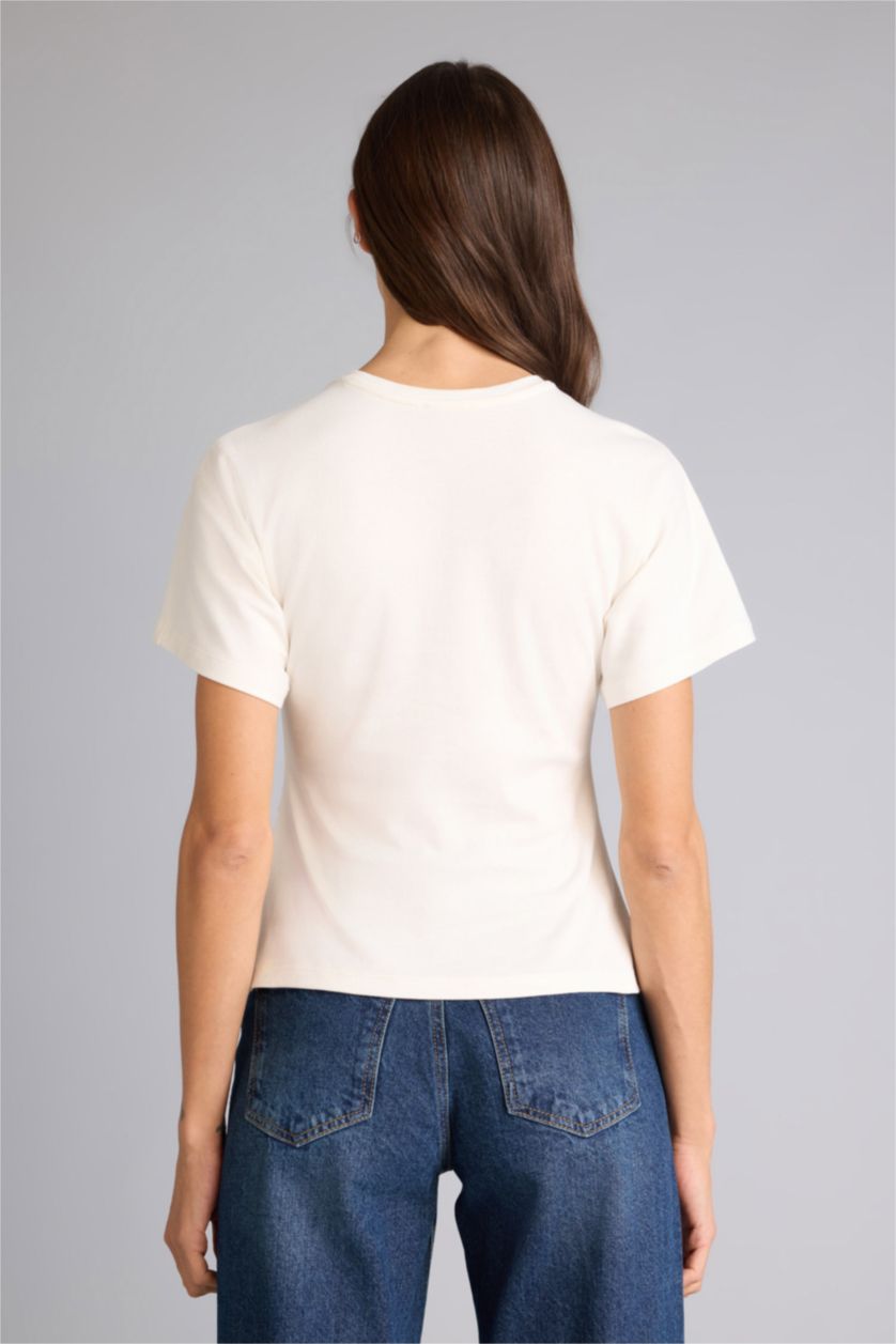 Kadın Ekru Regular Fıt Kısa Kollu Tişört