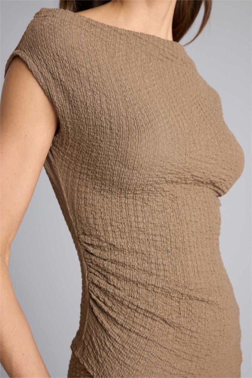 Woman Light Brown تيشيرت نص ردن سليم فيت بكتف واحد