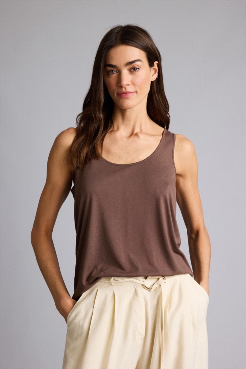 Женщины Коричневый Базовая однотонная майка Regular Fit с круглым вырезом