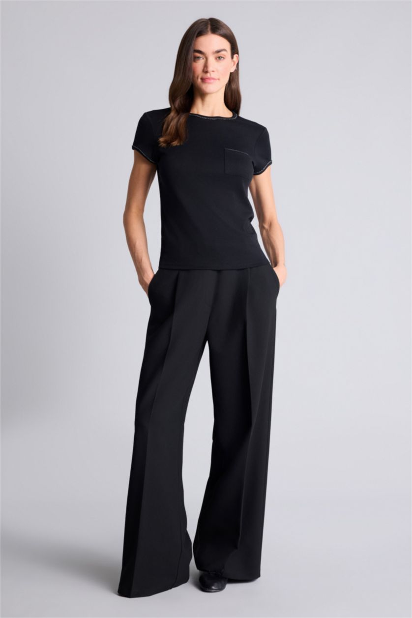 Әйелдерге қара Woman Short Sleeve T-Shirt