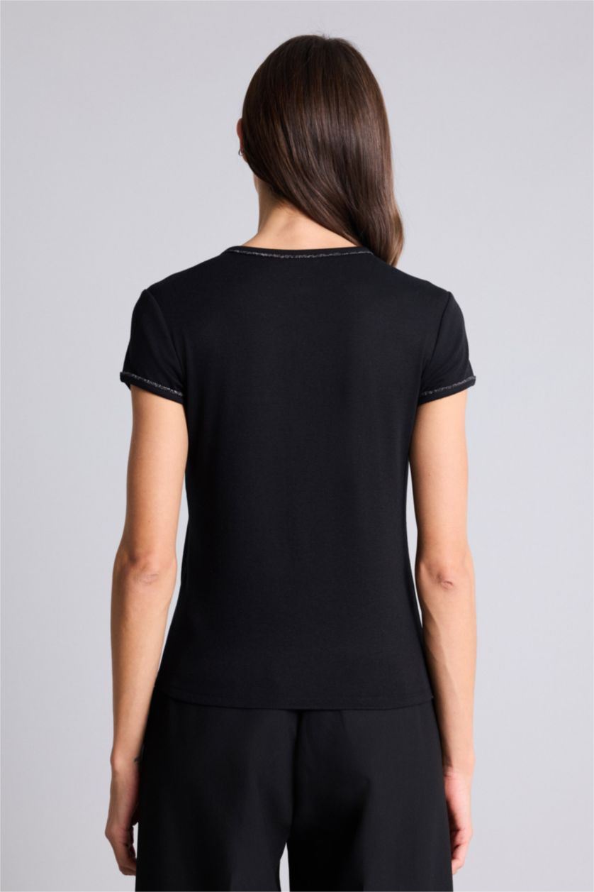 Әйелдерге қара Woman Short Sleeve T-Shirt