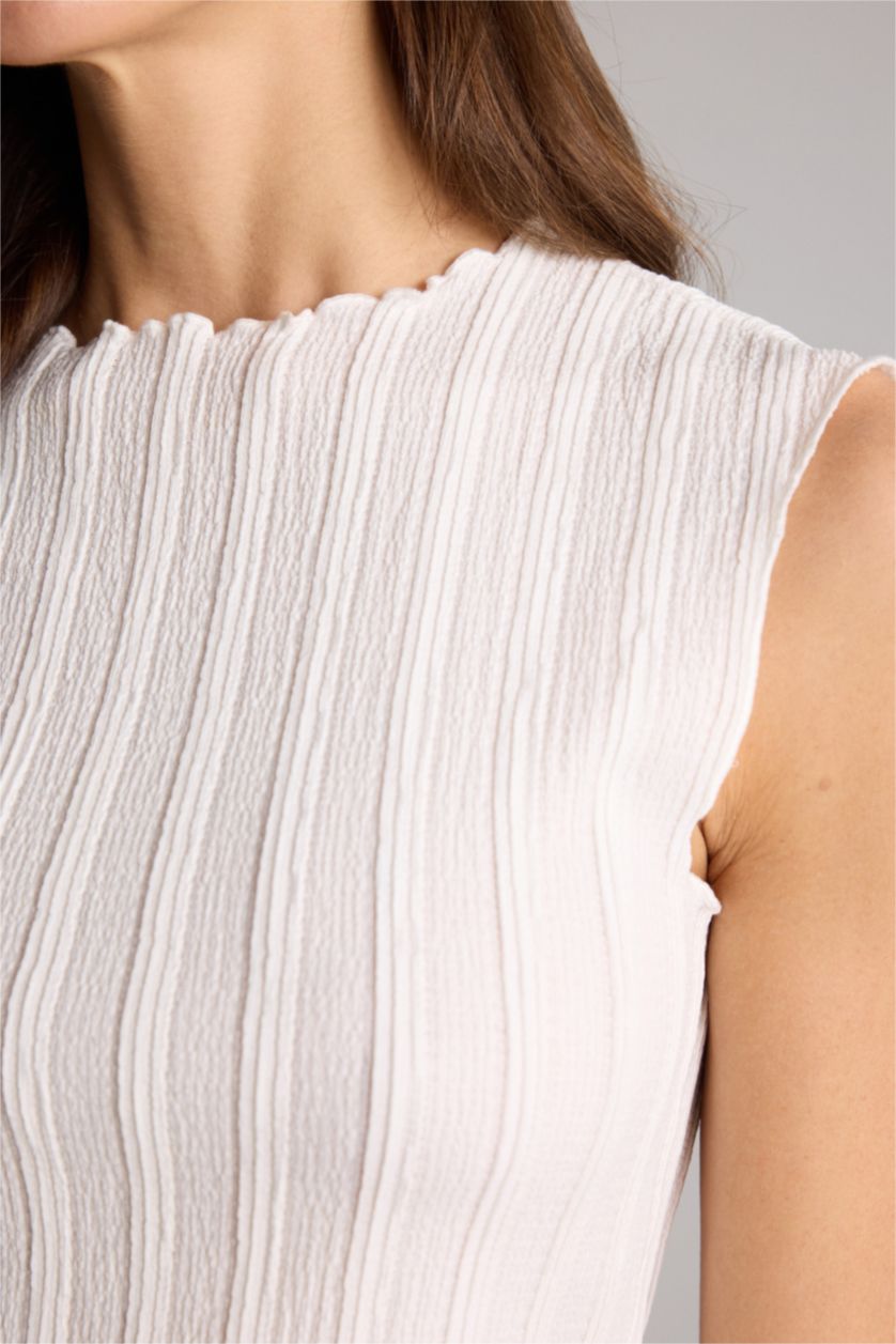 Женщины Бежевый Майка Slim Fit из ткани букле с круглым вырезом