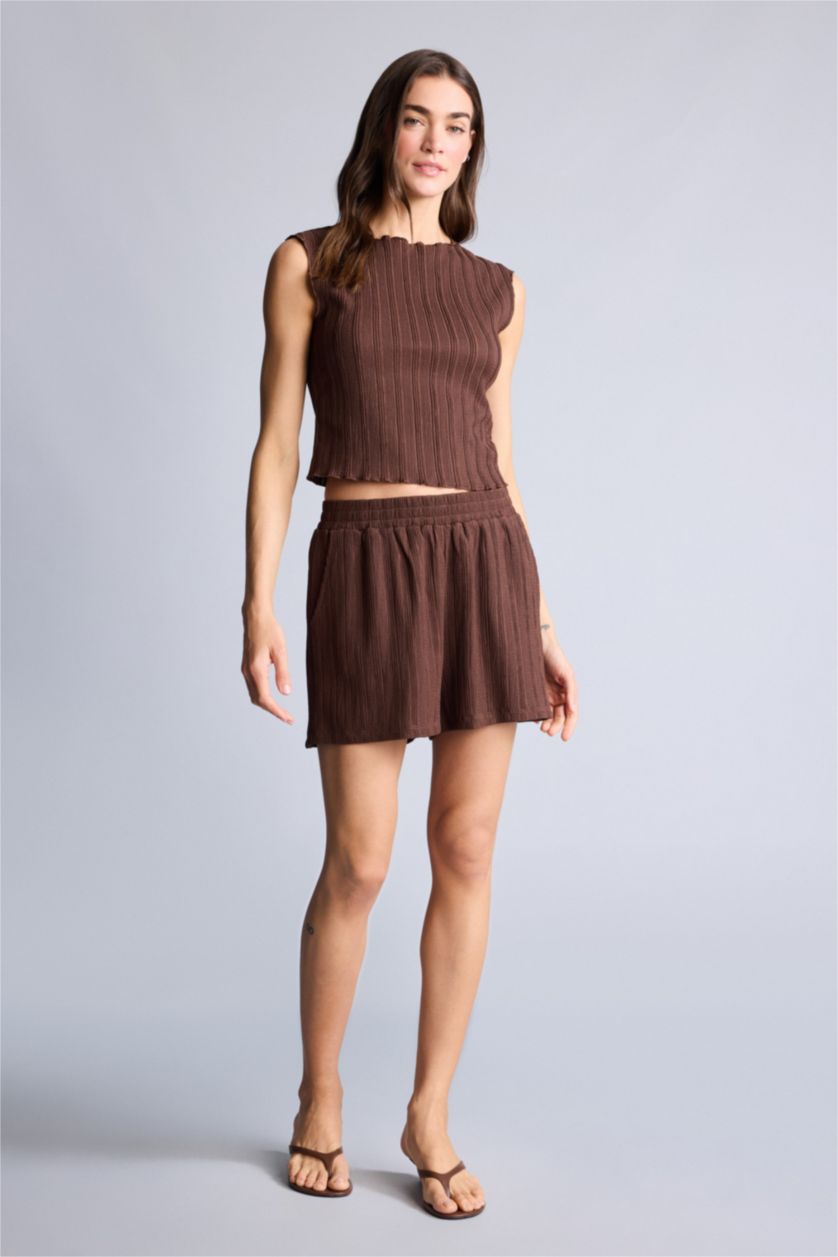 Әйелдерге Қоңыр Regular Fit бүрмелі шорты