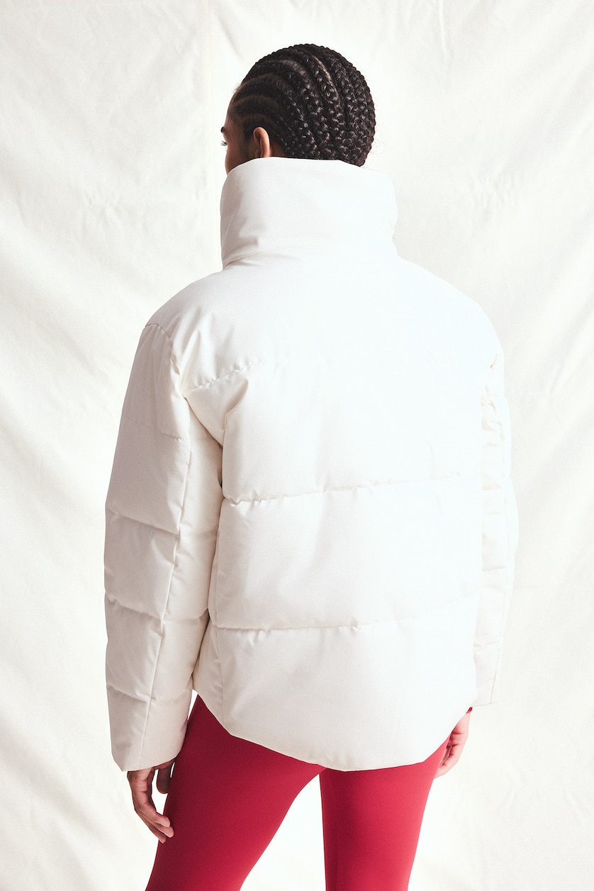 نساء بيج فاتح Regular Fit Faux Fur Collar Polo Zip-Up Puffer Jacket