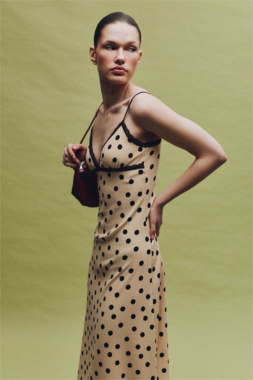 Kadın Sarı Kalp Yaka Puantiyeli Bürümcük Askılı Maxi Elbise