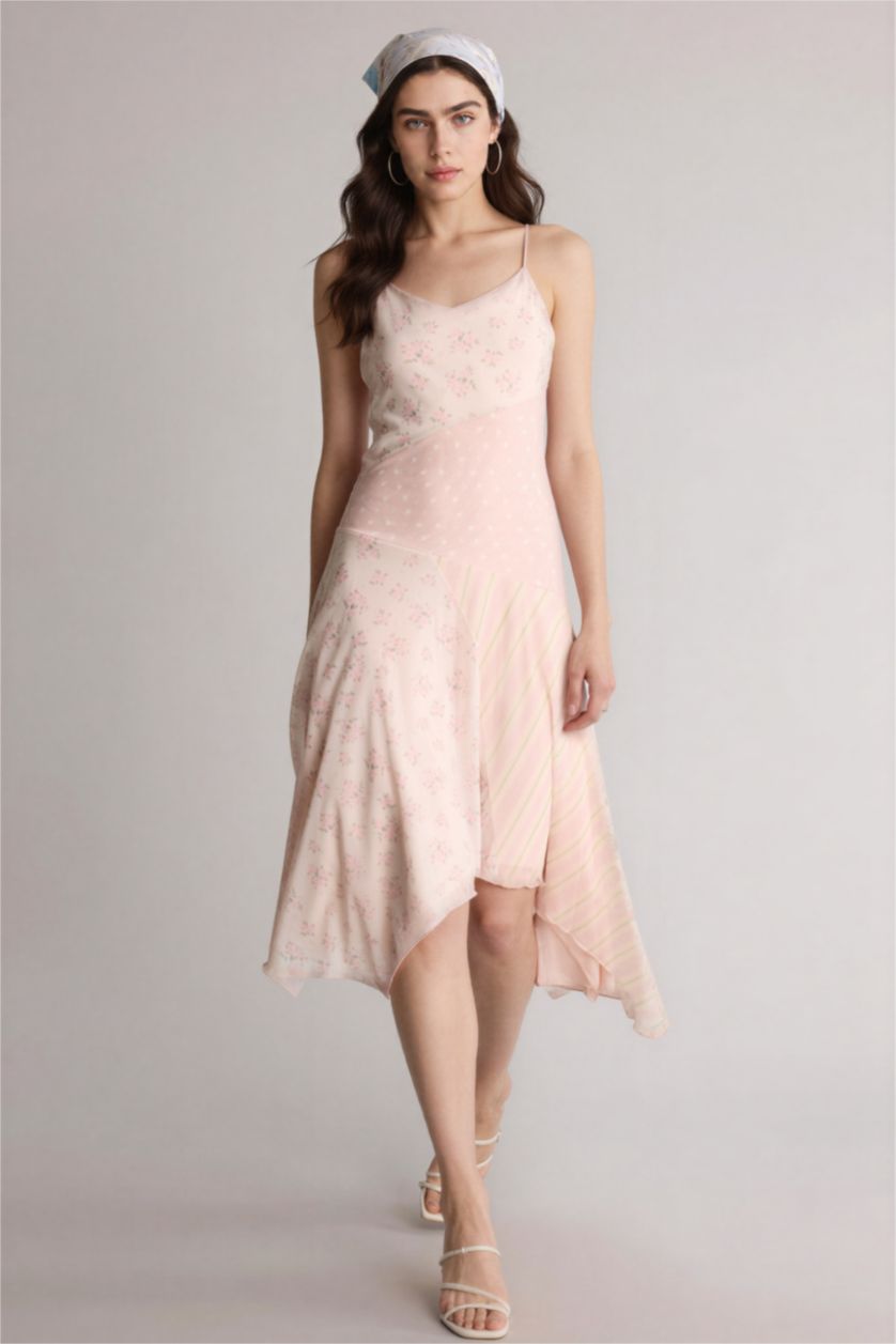 حريمي زهري فاتح فستان ميدي تول غير متماثل بياقة V