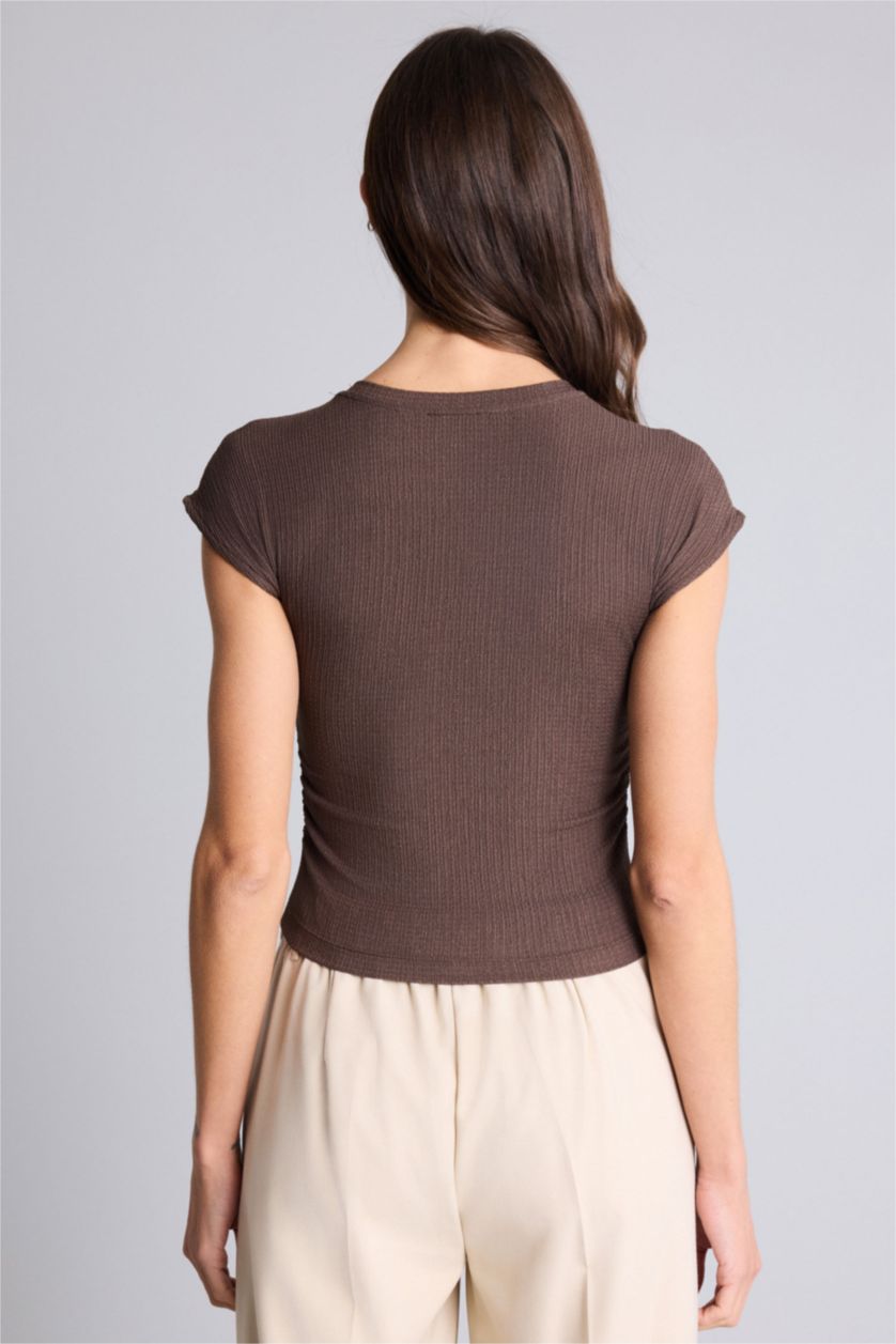 Женщины Коричневый Футболка Slim Fit из ткани букле с круглым вырезом и коротким рукавом