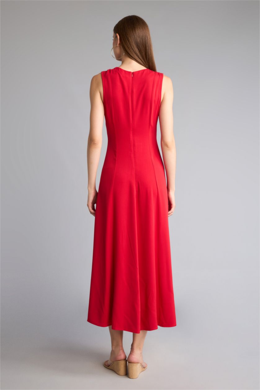 FEMME Rouge Robe mi-longue en sergé à col rond sans manches