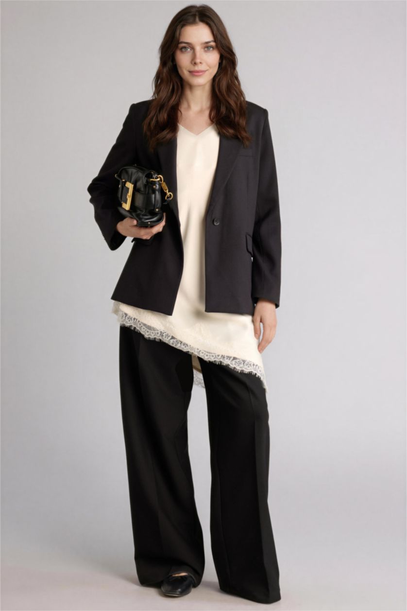 نساء بيج فاتح بلوزة طويلة ستان قصة عادية وياخة V