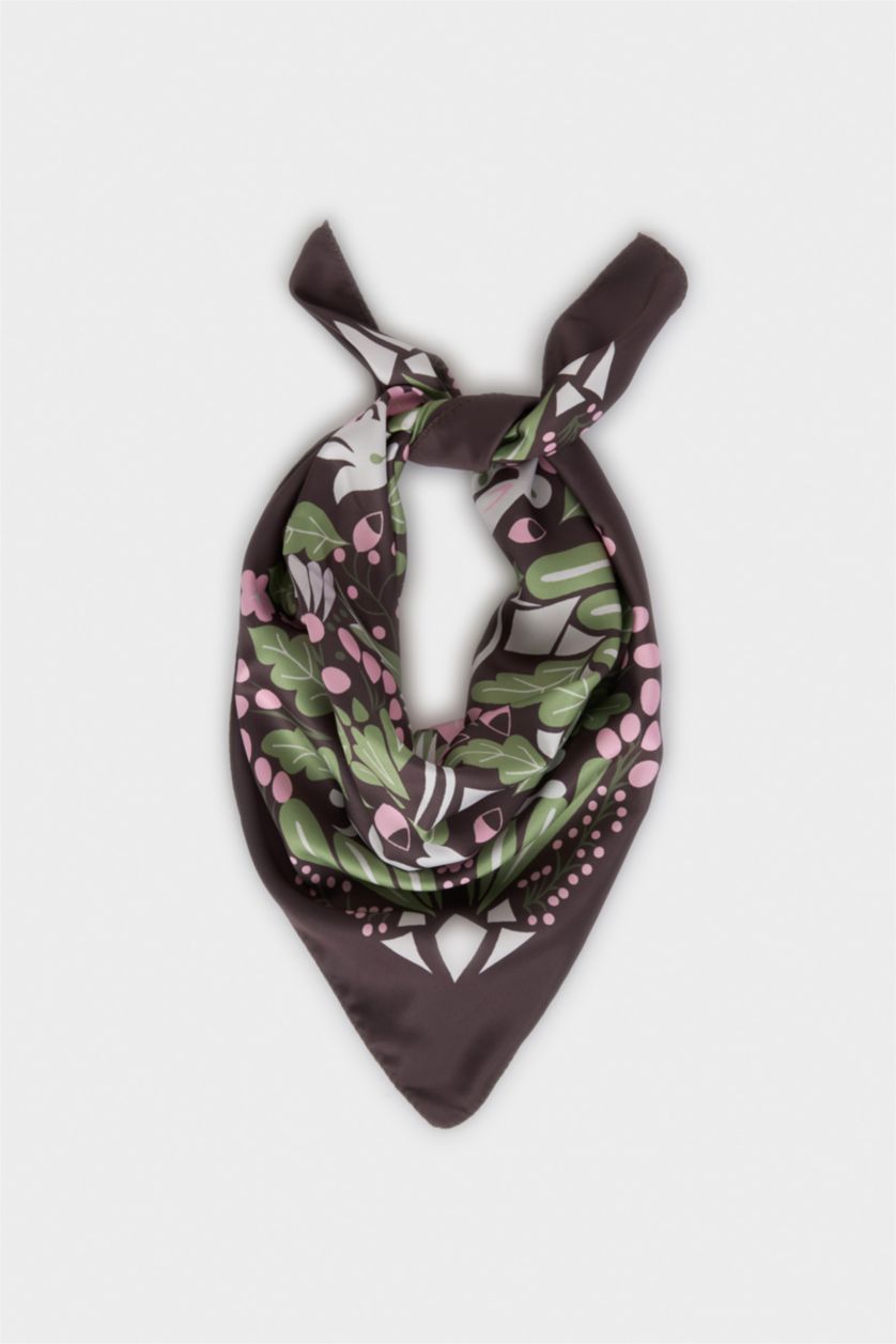 Woman Dark Brown Woman Floral Foulard