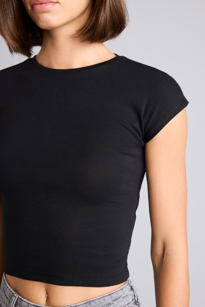 Women Black Slim Fit Ribana Short Sleeve T-Shirt