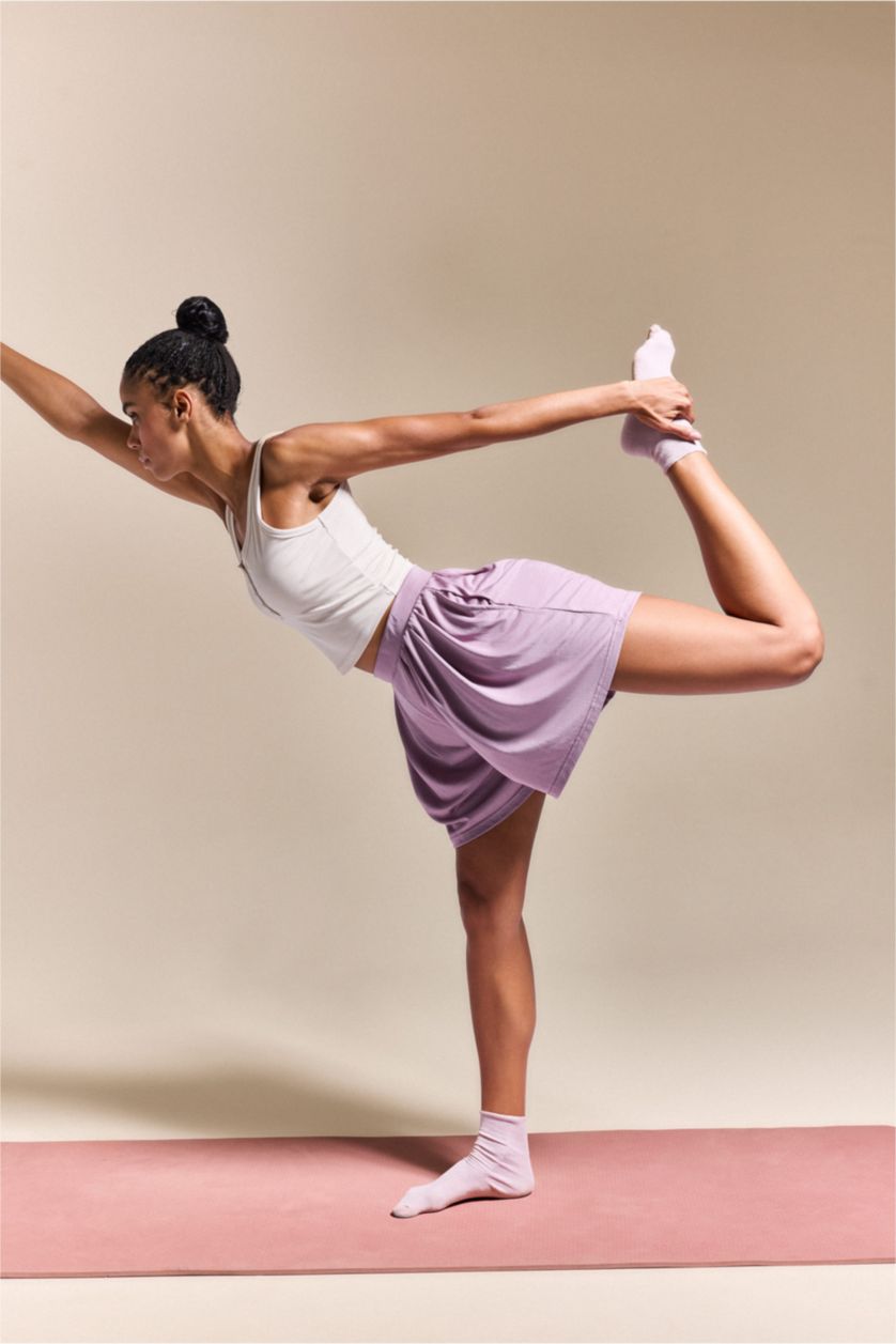 نساء وردي Standard Fit modal