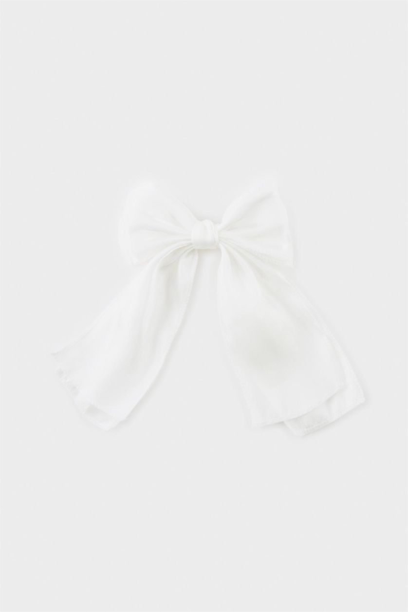 GIRLS & TEENS White Girl Ribbon Hair Clips