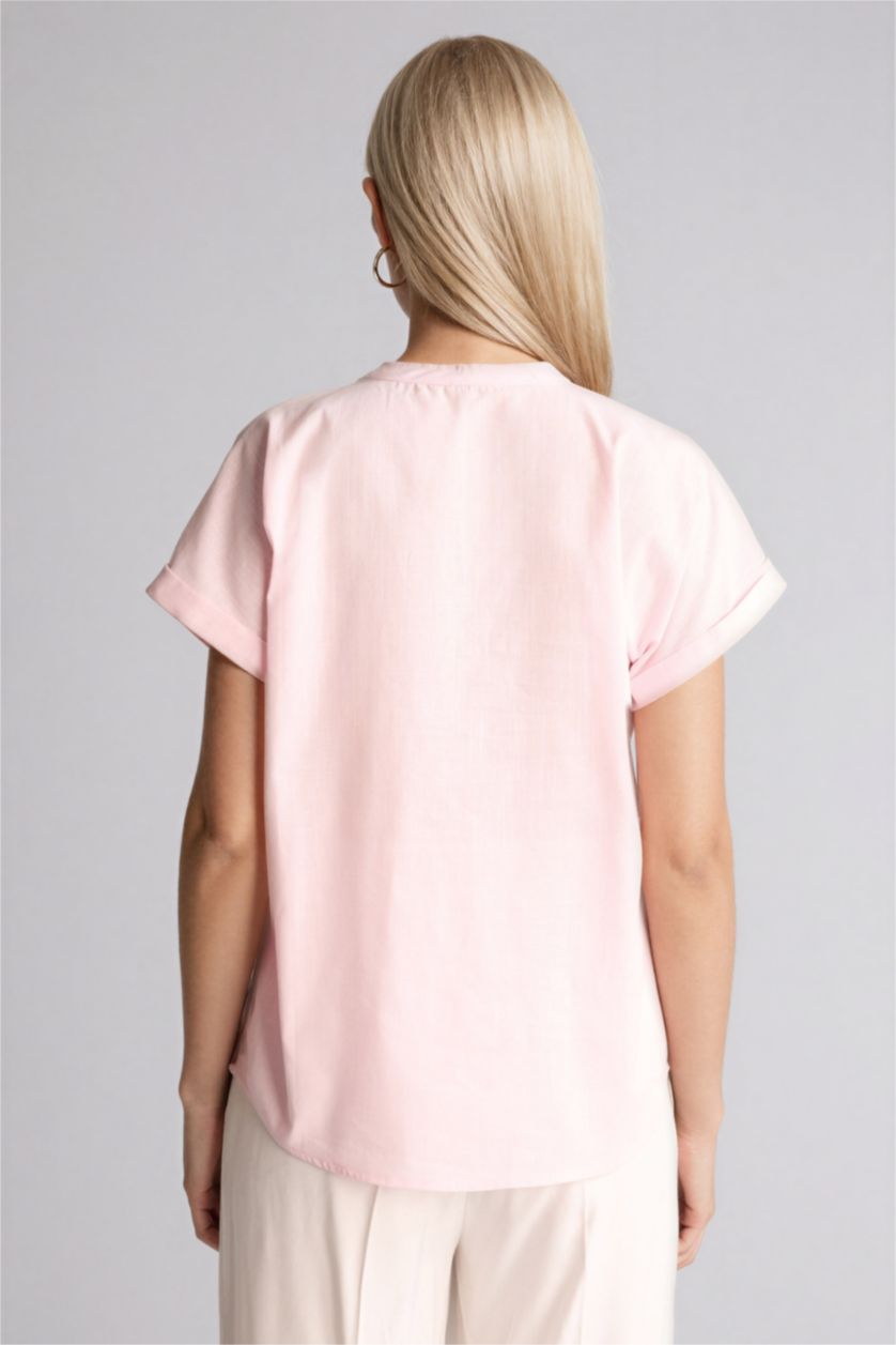 Kadın Açık Pembe Regular Fıt Bisiklet Yaka Flamlı Pamuk Kısa Kollu Gömlek