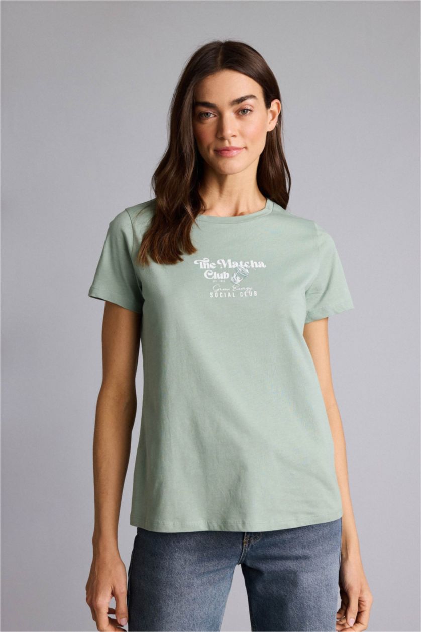 Kadın Açık Haki Regular Fıt Bisiklet Yaka Slogan Desenli Penye Kısa Kollu Tişört