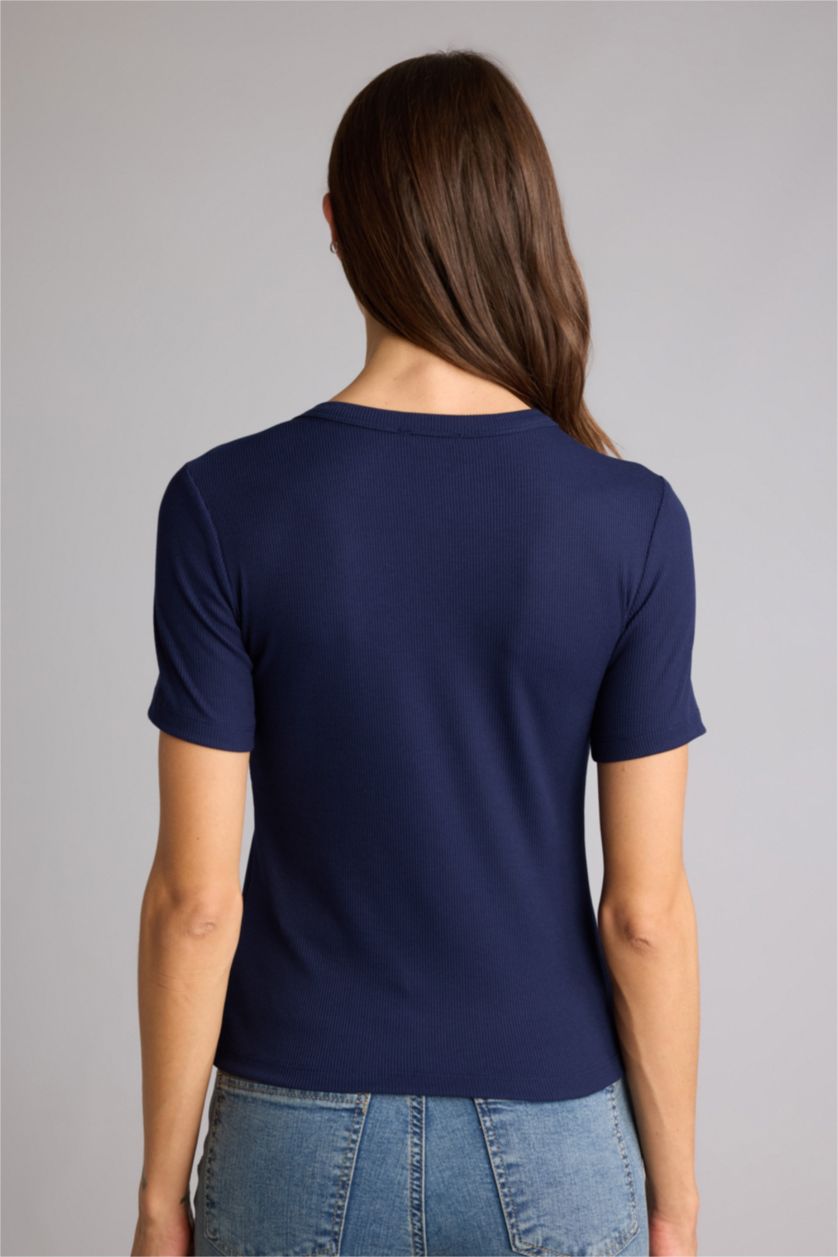 Kadın Lacivert Slım Fıt Nakışlı Fitilli Kaşkorse Tişört