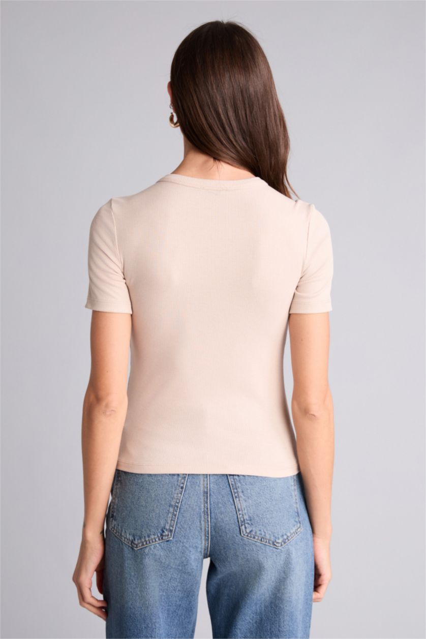 Kadın Bej Slım Fıt Bisiklet Yaka Nakış Baskı Baskılı Fitilli Kaşkorse Kısa Kollu Tişört