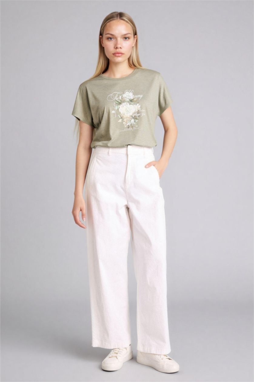 Woman Green تيشيرت نص ردن فلورال وياخة مستديرة