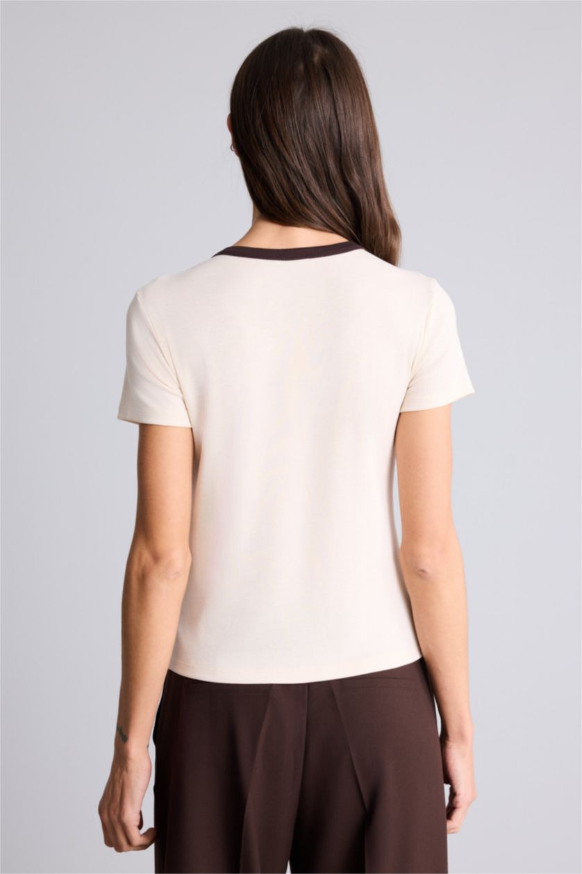 Woman Light Beige تيشيرت قصة عادية مطبوع