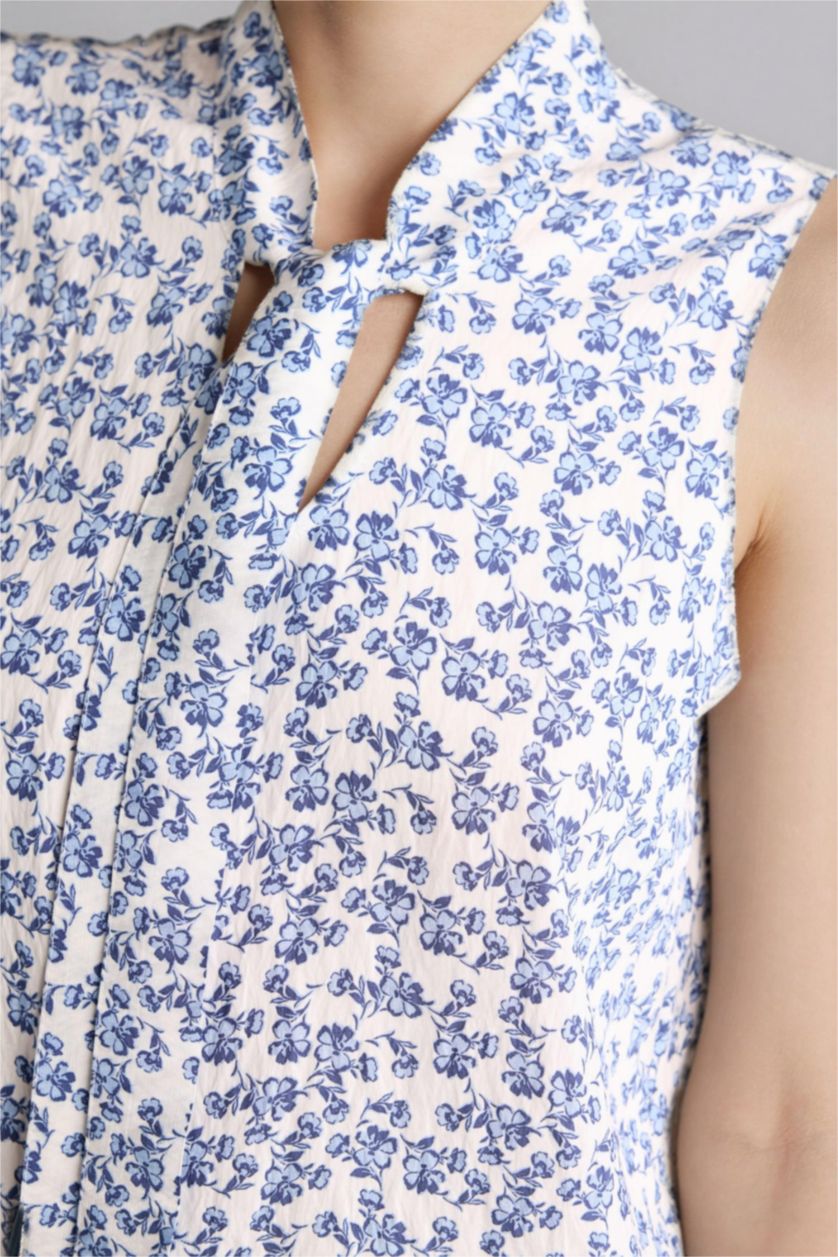 Kadın Açık Mavi Regular Fıt Kolsuz Bluz