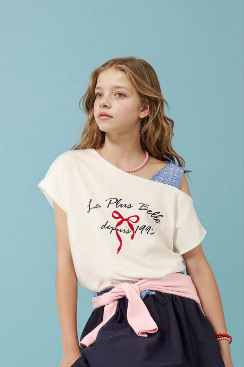 Kız Çocuk - Genç Kız Ekru Omzu Açık Baskılı Tişört Kız Çocuk